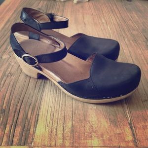 Dansko Maisie Clogs, Size 40
